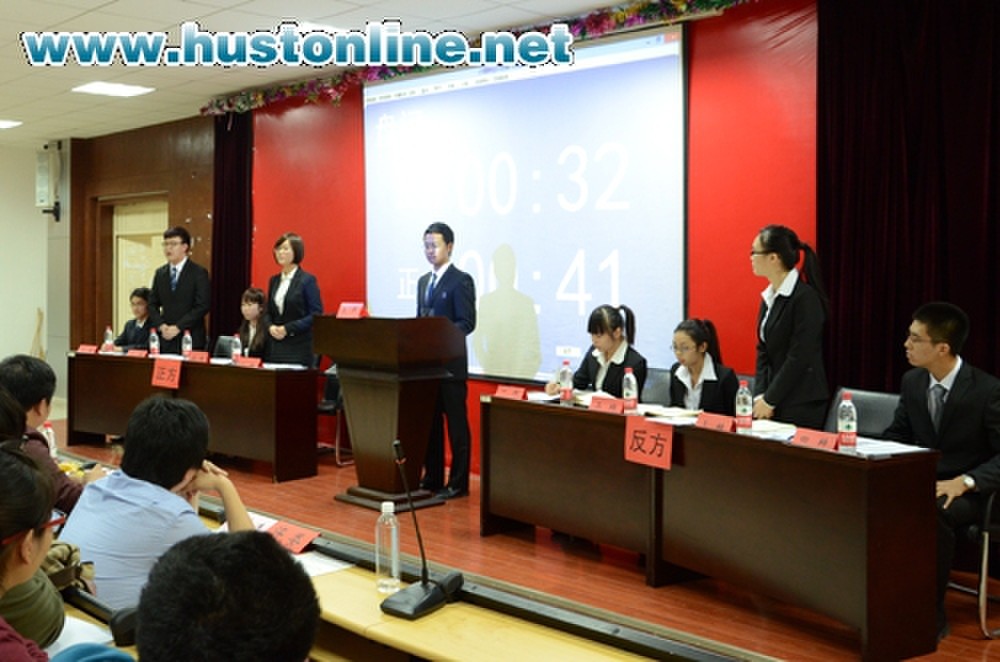 湖北高校新闻专业辩论赛落幕 我院摘银