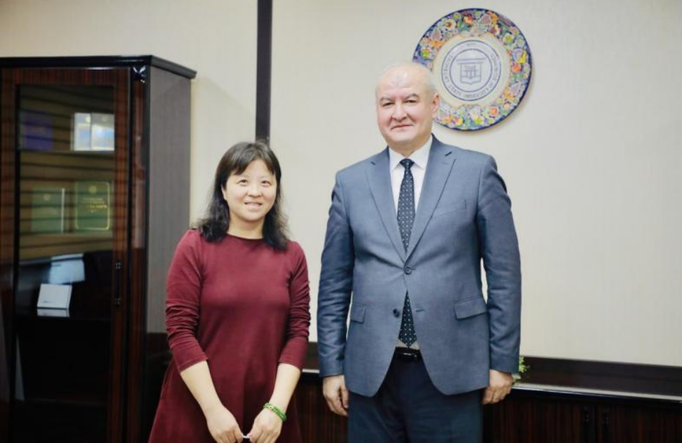 太阳集团tyc33455官网新闻学院纪莉教授一行赴乌兹别克斯坦和哈萨克斯坦开展教育访问
